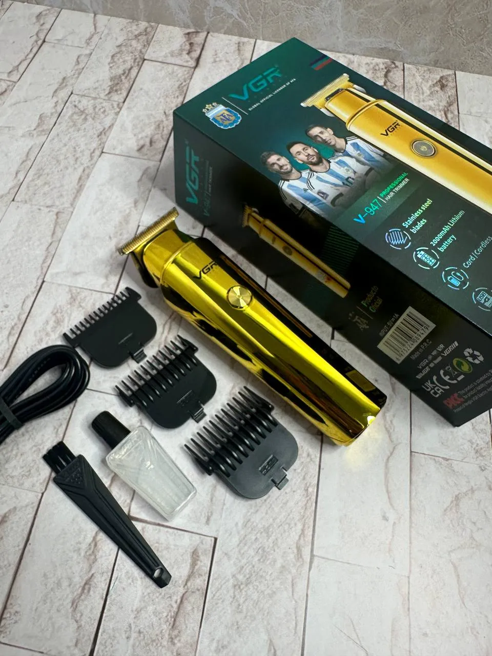 ماشین اصلاح خط زن وی جی ار مدل VGR V-947