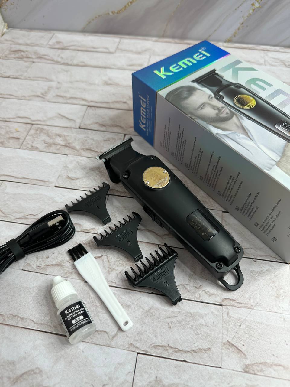 ماشین اصلاح کیمی مدل KM-2371 با تیغه سرامیک و برش مستقیم